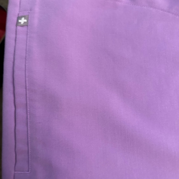 Figs top plus - Picture 3 of 4